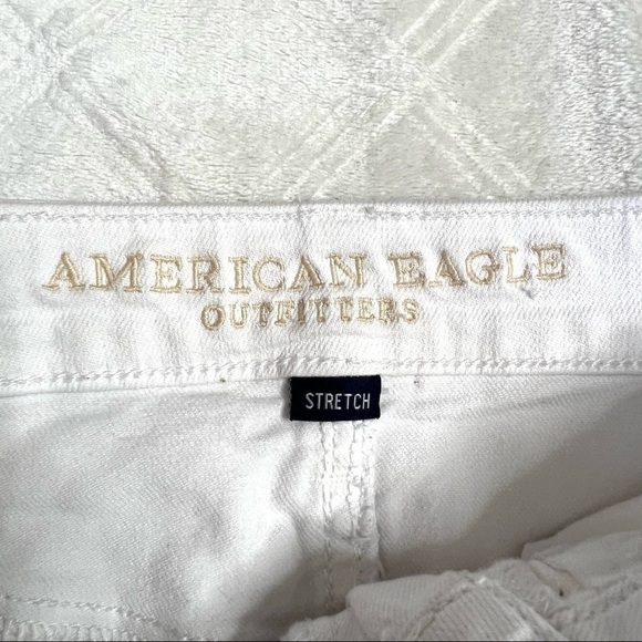 Y2K American Eagle High Rise Distressed Frayed White Denim Jean Mini Skirt Sz 2 - Picture 13 of 16